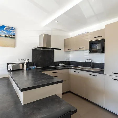 Domaine D'arca G7 By Interhome